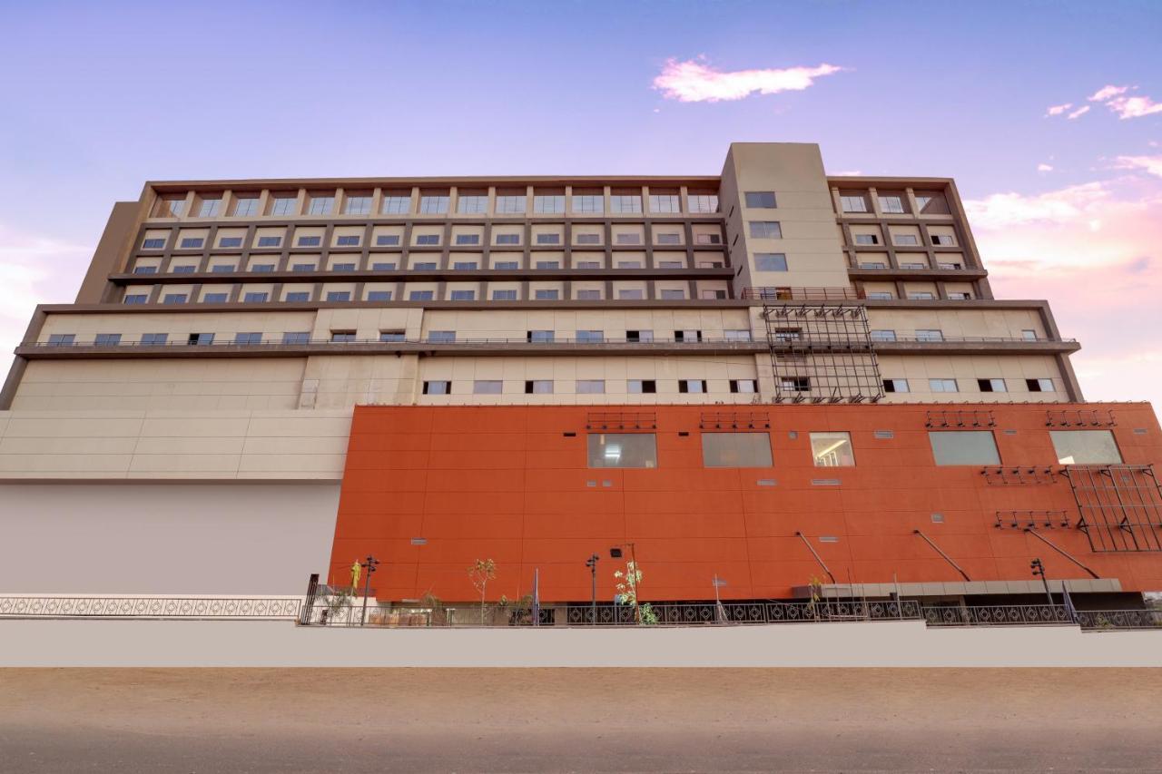 Keys Lite By Lemon Tree Hotels, Urban Square, Udaipur Exteriör bild