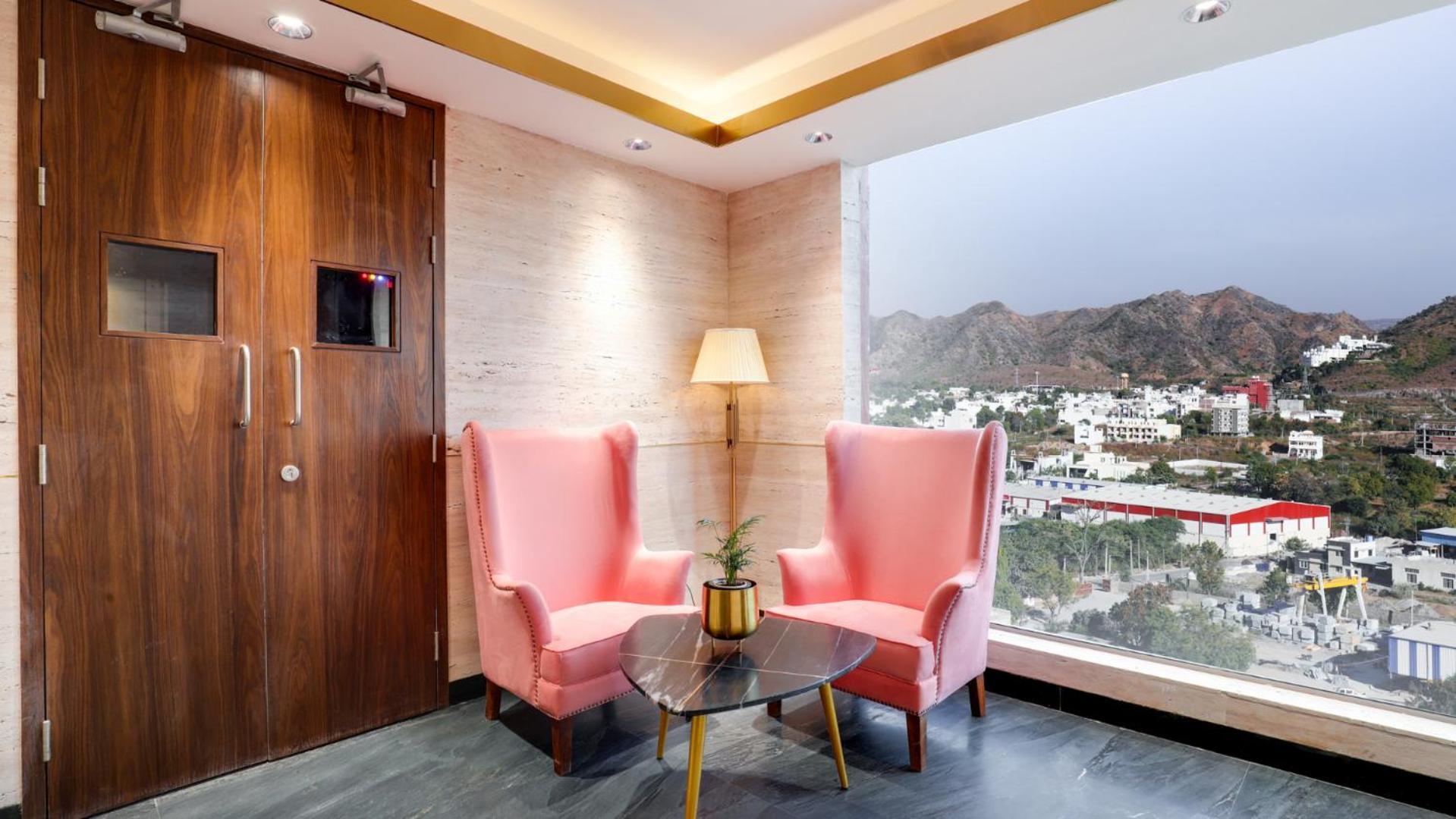 Keys Lite By Lemon Tree Hotels, Urban Square, Udaipur Exteriör bild